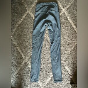 Lululemon gray leggings .